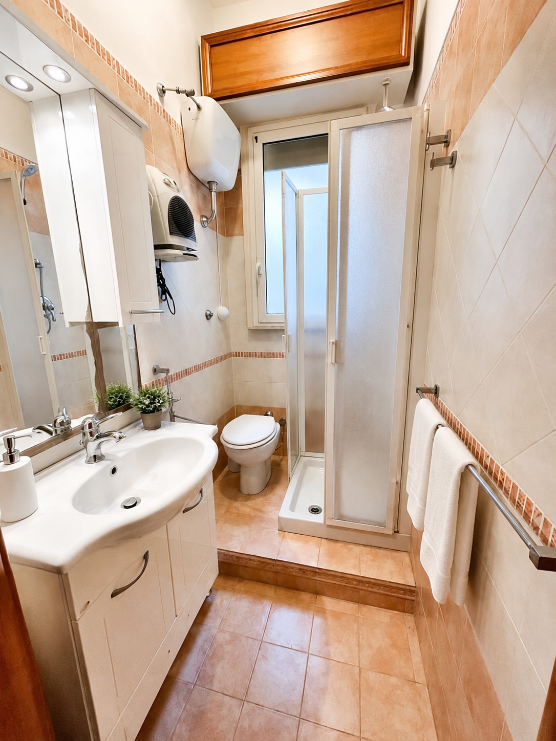 Secondo bagno di Civico 26 a Reggio Calabria